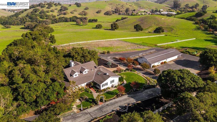 Property photo for 5280 Sheridan Rd, Sunol, CA