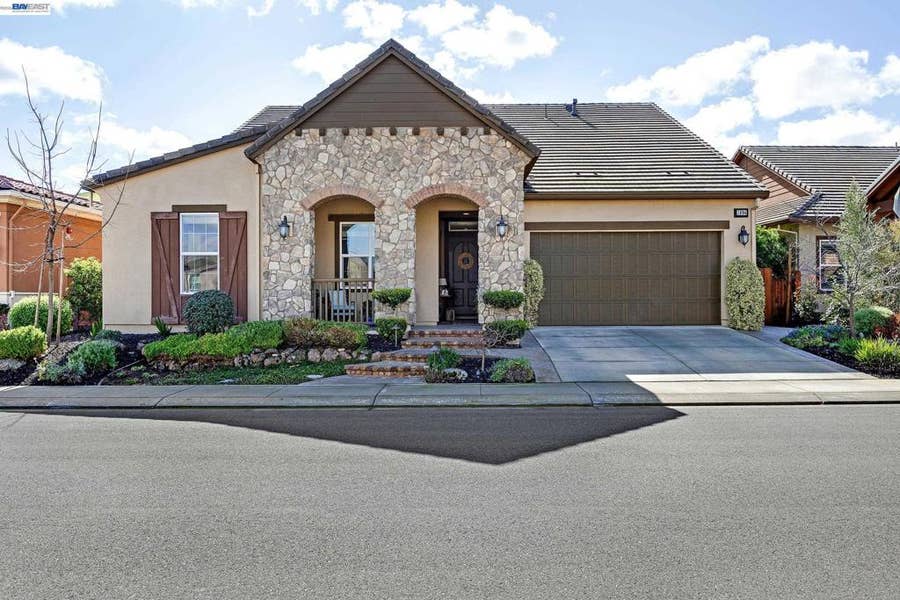 Property photo for 1994 Andalucia Ln, Brentwood, CA