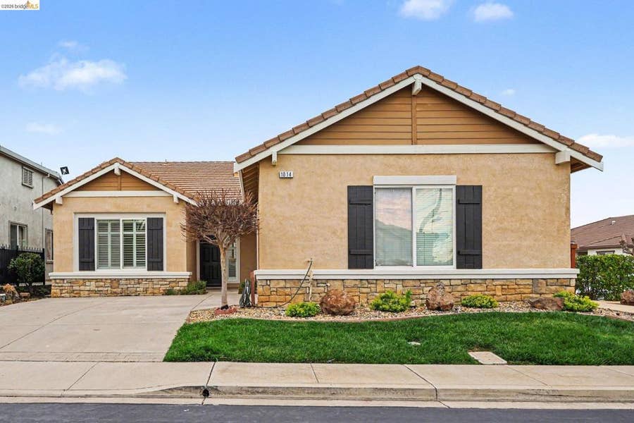Property photo for 1014 Centennial Dr, Brentwood, CA
