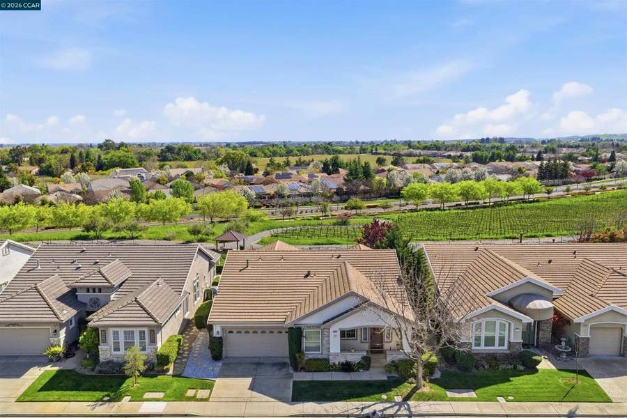 Property photo for 1463 Bismarck Ln, Brentwood, CA