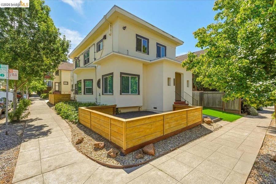Property photo for 2529 Ellsworth St, Berkeley, CA