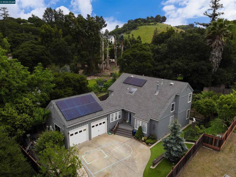 Property photo for 5260 Sunset Dr, El Sobrante, CA
