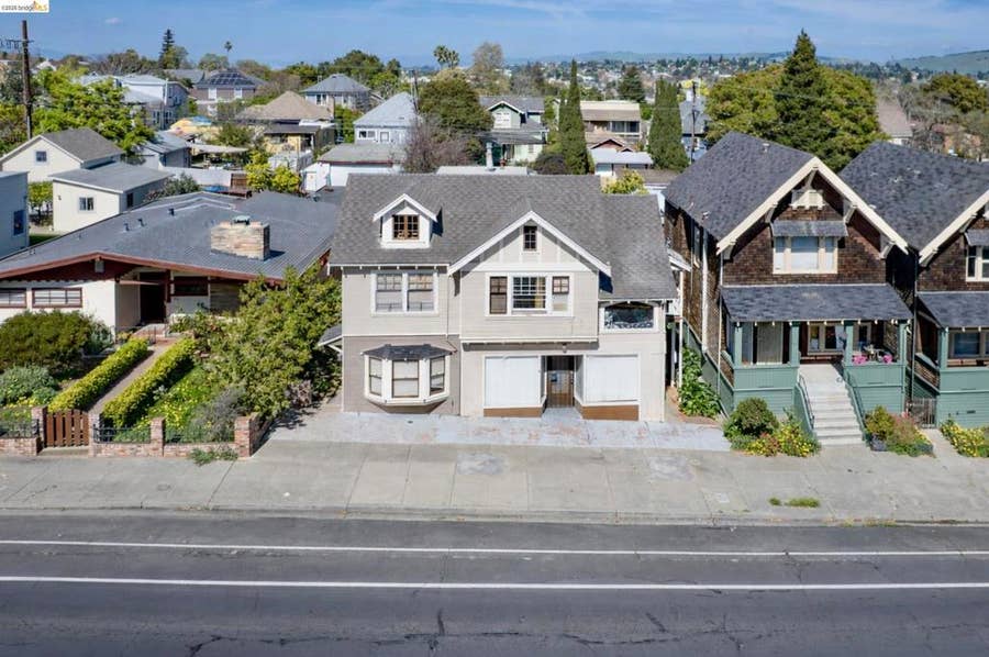 Property photo for 926 Georgia St, Vallejo, CA