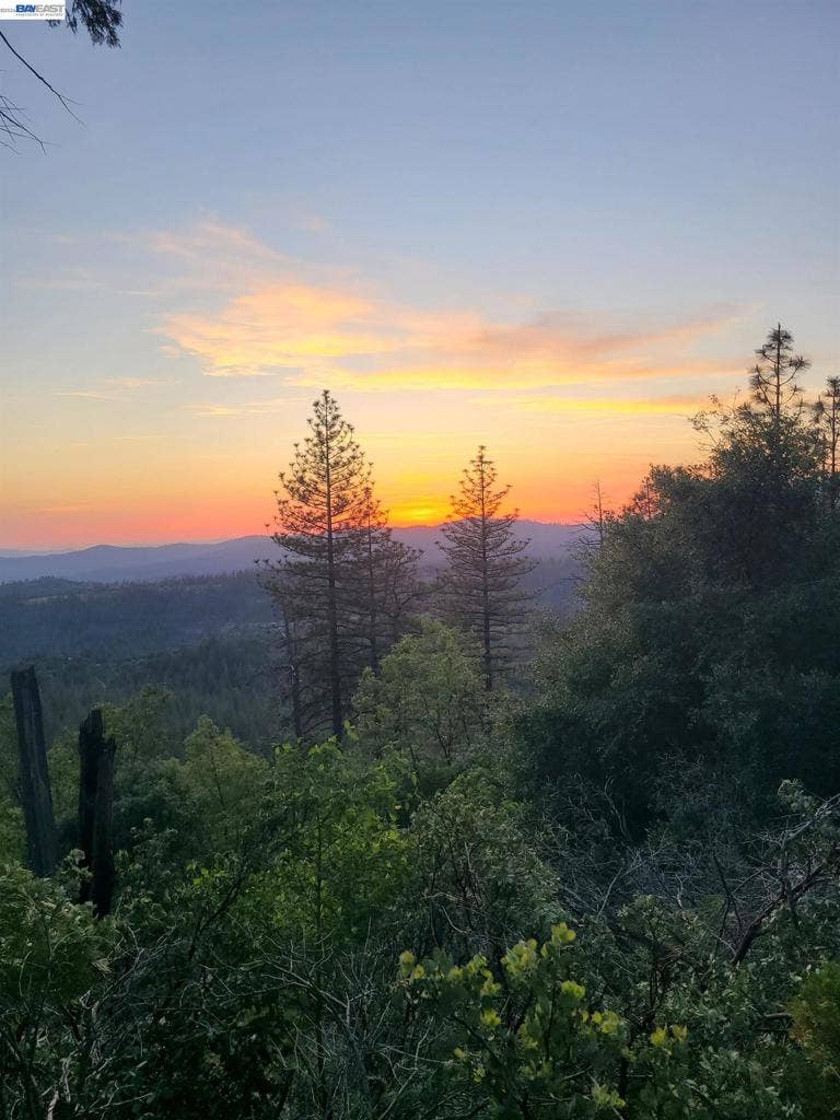 Property photo for 20800 Mount Provo Road, Twain Harte, CA