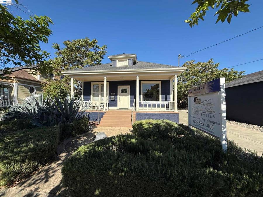 Property photo for 2426 2Nd St, Livermore, CA