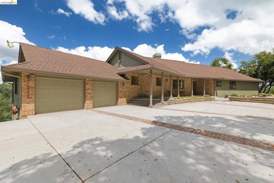 Property photo for 16592 Parkridge Ave, Sonora, CA