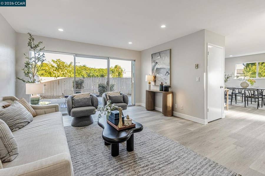 Property photo for 820 Hooshang Ct, Cupertino, CA