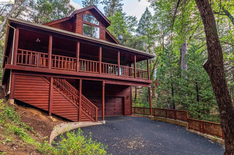 Property photo for 22511 Lilac Lane, Twain Harte, CA