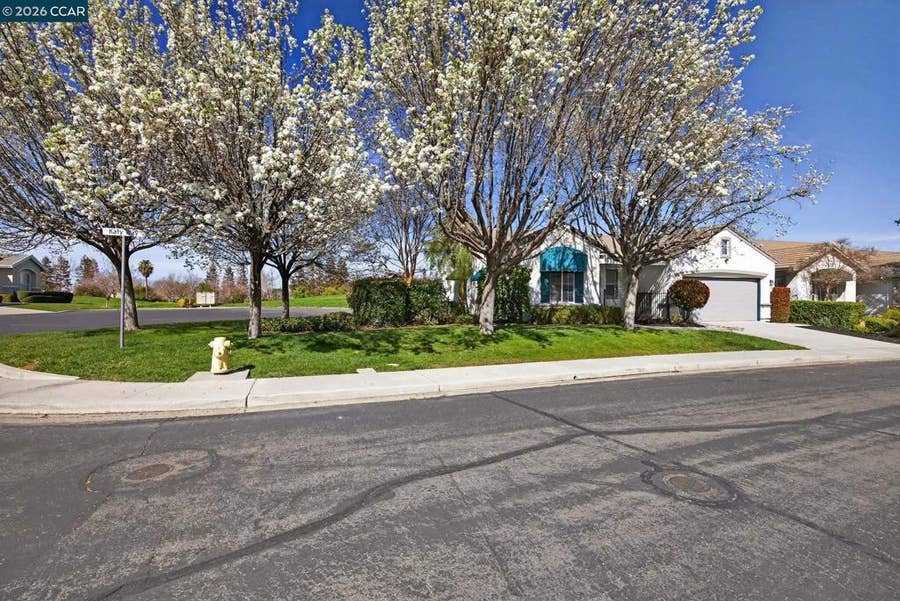 Property photo for 1528 Katy Way, Brentwood, CA