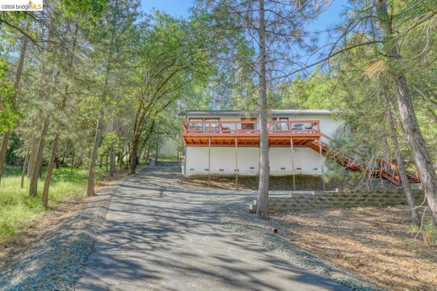 Property photo for 19279 Pine Mountain Drive, Groveland, CA