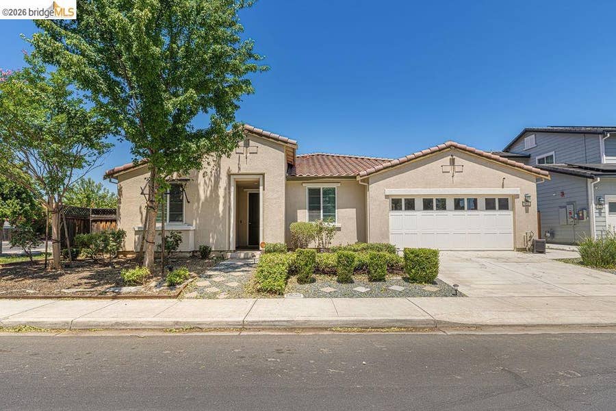 Property photo for 983 Dainty Ave, Brentwood, CA