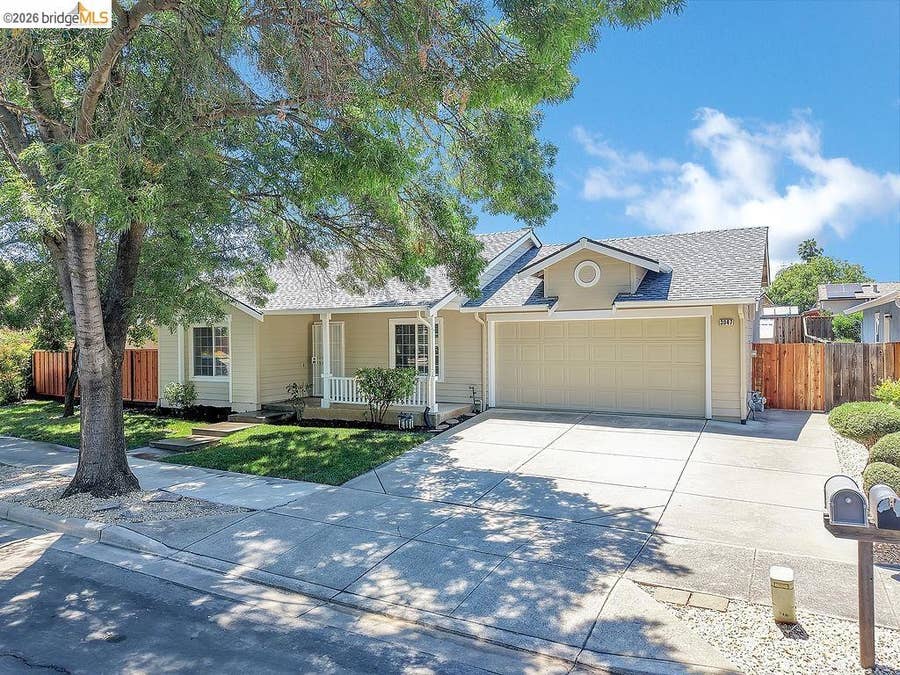 Property photo for 3047 Hudson Dr, Brentwood, CA