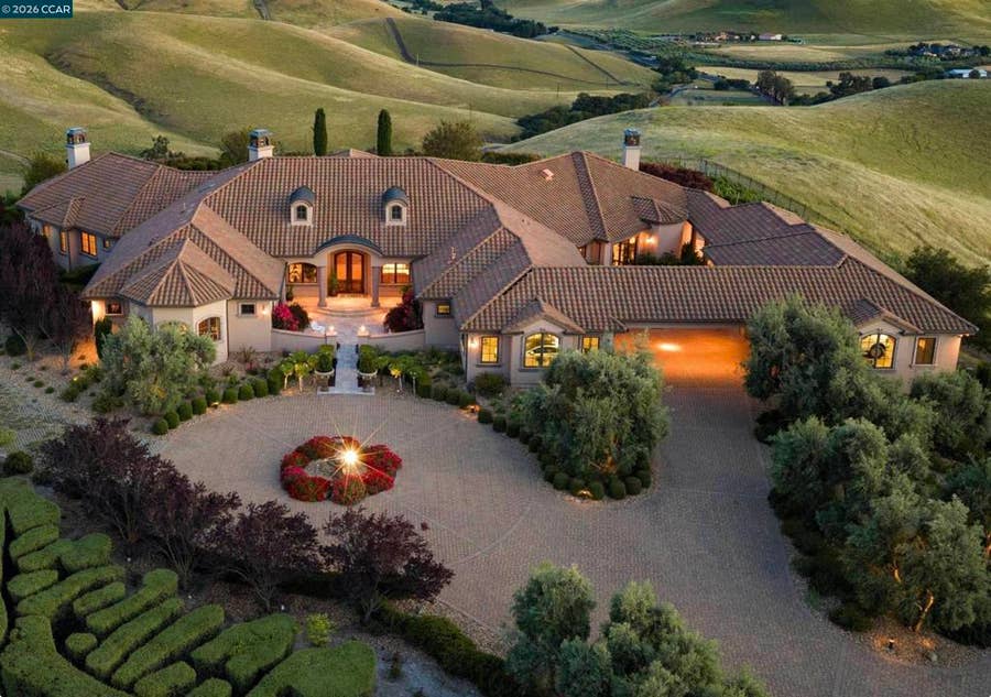 Property photo for 2020 Victorine Rd, Livermore, CA