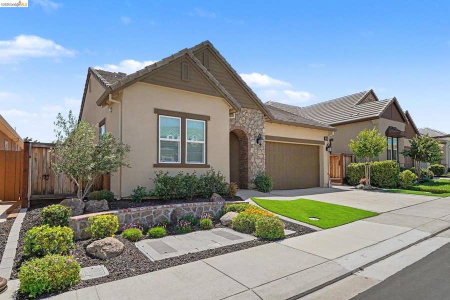 Property photo for 1696 Provence Ln, Brentwood, CA
