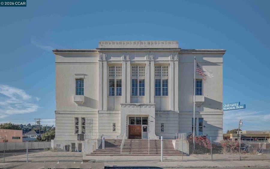 Property photo for 444 Alabama St, Vallejo, CA