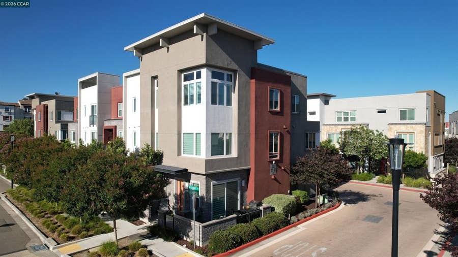Property photo for 3963 Summit Rd, Dublin, CA