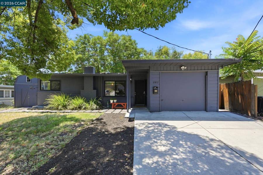 Property photo for 2082 Overhill Rd, Concord, CA