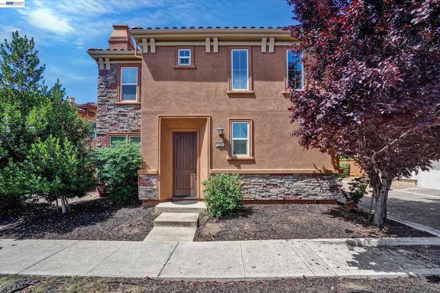 Property photo for 321 Cortona Way, Brentwood, CA
