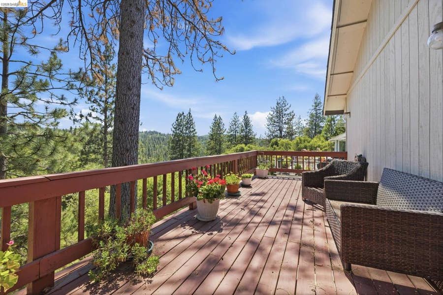 Property photo for 20775 Point View, Groveland, CA