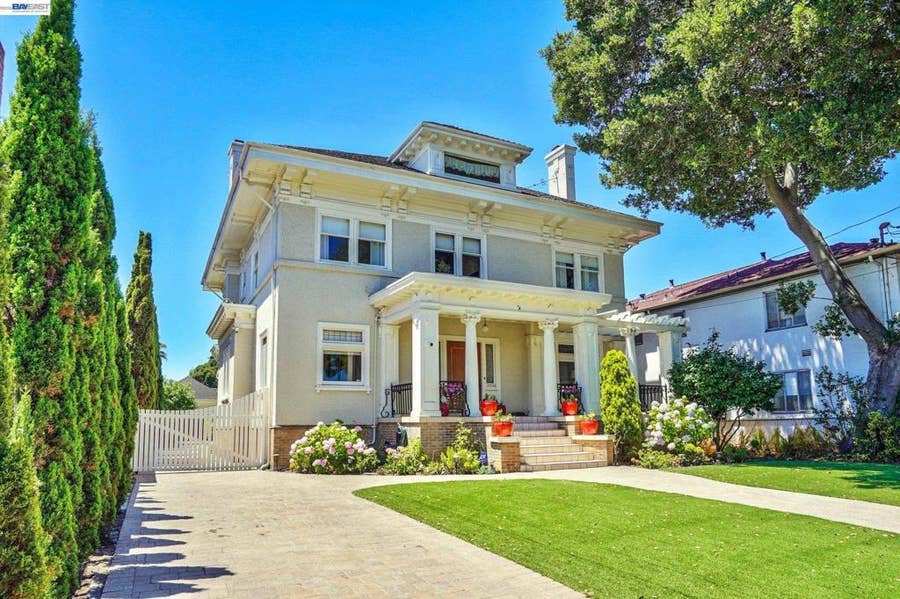 Property photo for 2056 Santa Clara Ave, Alameda, CA