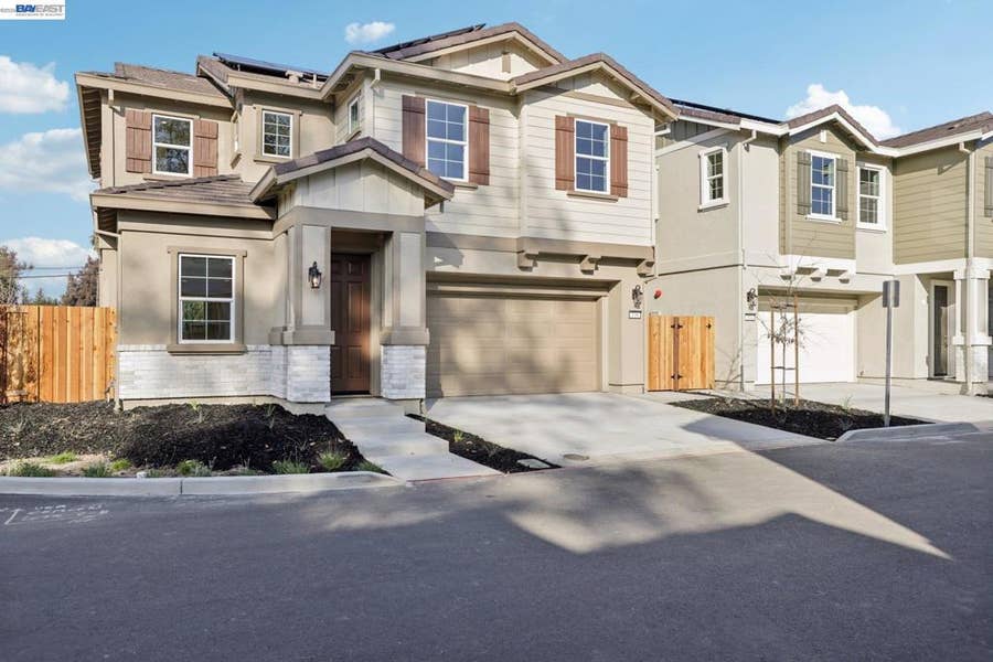 Property photo for 117 Creek View Cir, Fairfield, CA