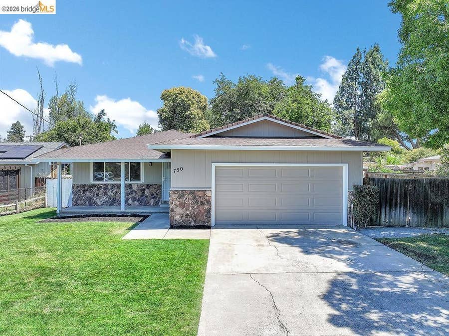 Property photo for 750 Beatrice St, Brentwood, CA