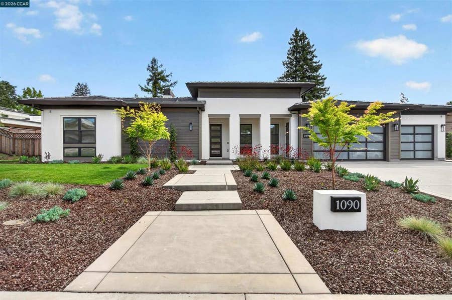 Property photo for 1090 Borrette Court, Napa, CA