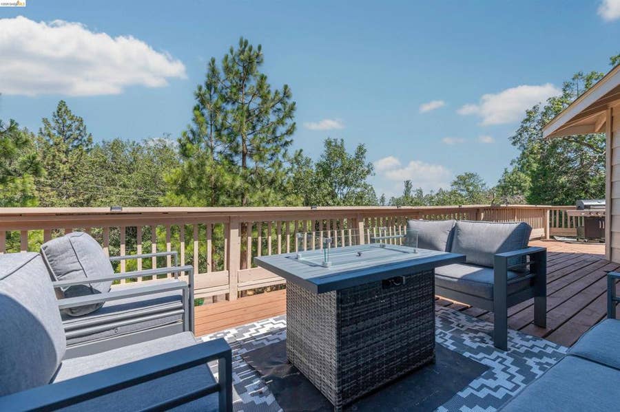 Property photo for 23984 Oxbow Ln South, Sonora, CA