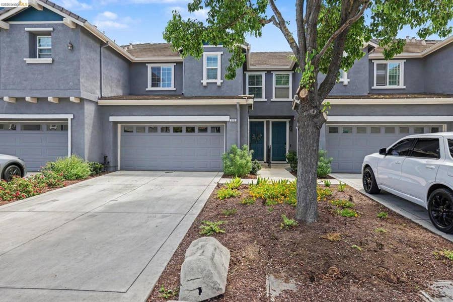 Property photo for 312 Jefferson Dr, Brentwood, CA