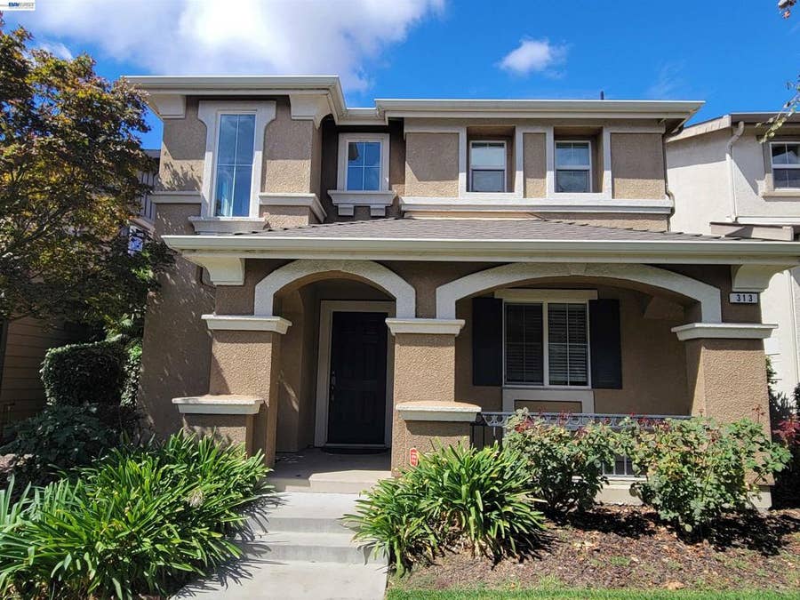 Property photo for 313 Turnstone Cir, Pittsburg, CA