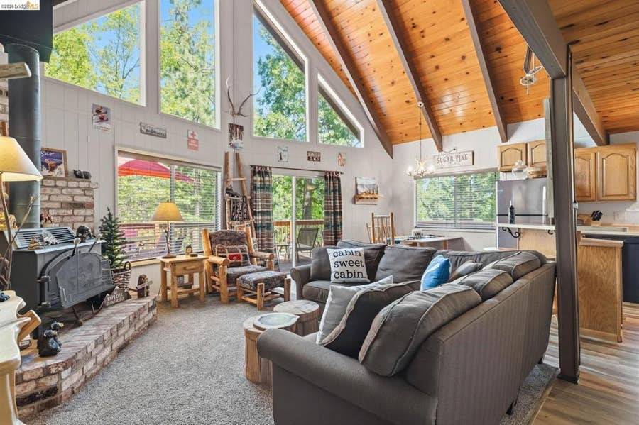 Property photo for 24255 Black Oak Ct, Mi Wuk Village, CA