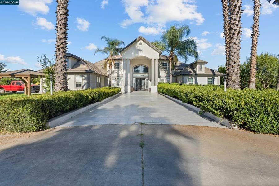 Property photo for 12732 N West Ln, Lodi, CA