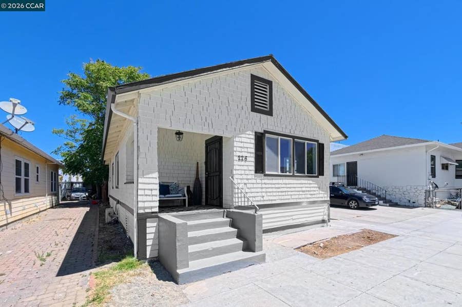 Property photo for 226 W 9Th St, Pittsburg, CA