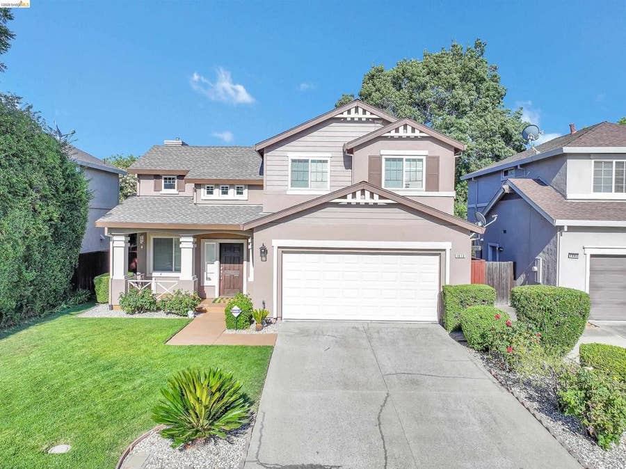 Property photo for 1870 Highland Way, Brentwood, CA