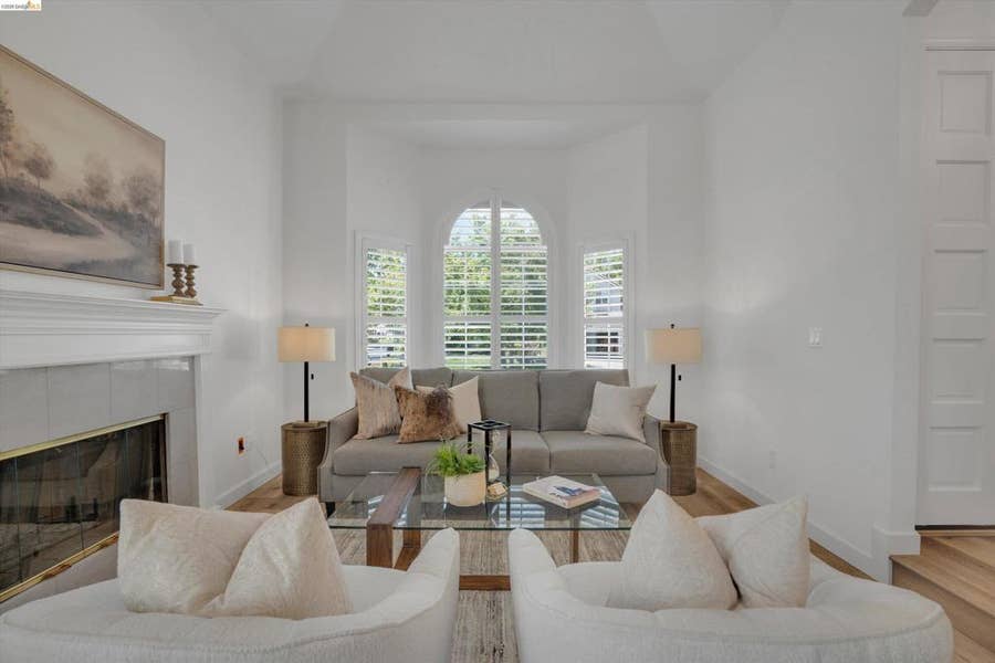 Property photo for 805 Devonshire Loop, Brentwood, CA