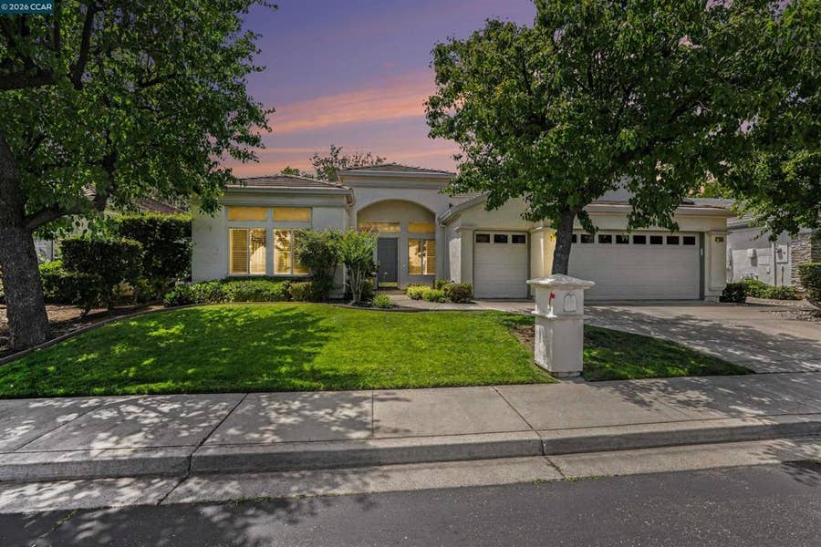 Property photo for 143 Honeygold Ln, Brentwood, CA