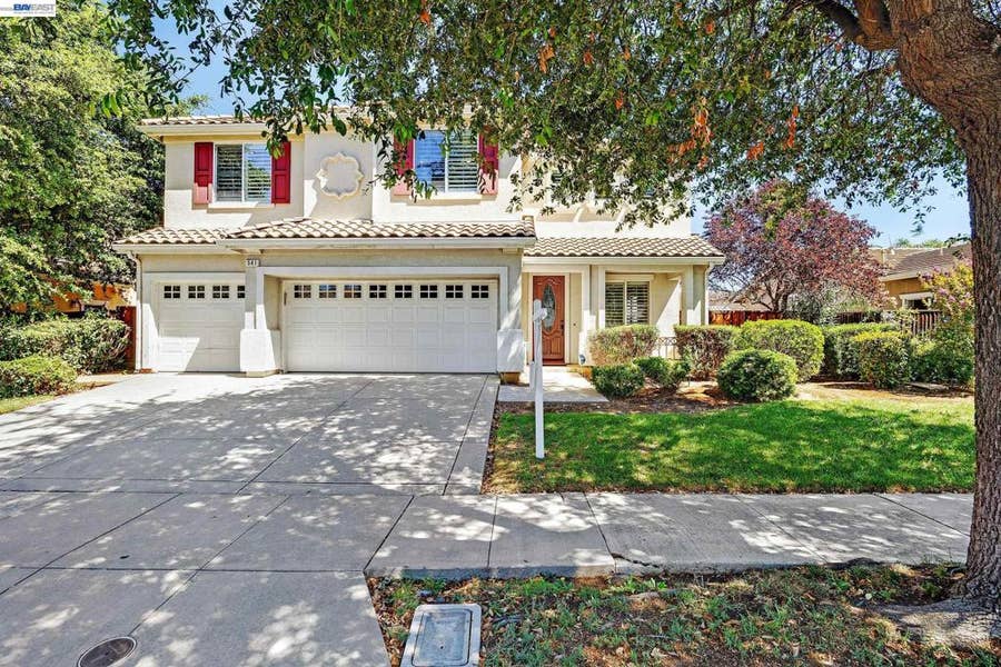 Property photo for 541 Coconut Street, Brentwood, CA