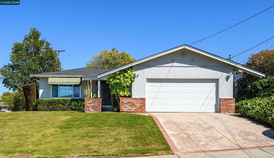 Property photo for 1250 Rolling Hill Ct, Martinez, CA