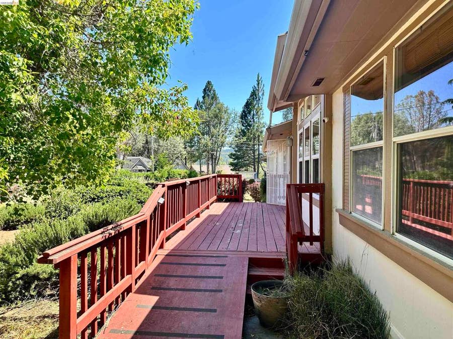 Property photo for 20511 Nob Hill Cir, Groveland, CA
