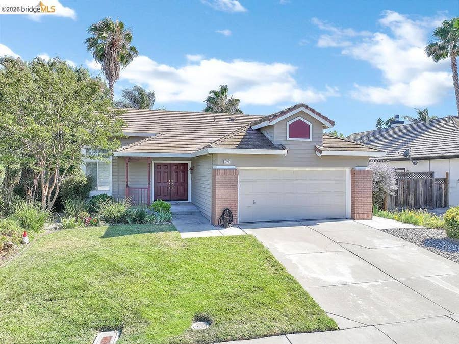 Property photo for 720 Summer Cir, Brentwood, CA