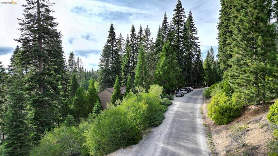 Property photo for 33826 Upper Leland Rd, Pinecrest, CA