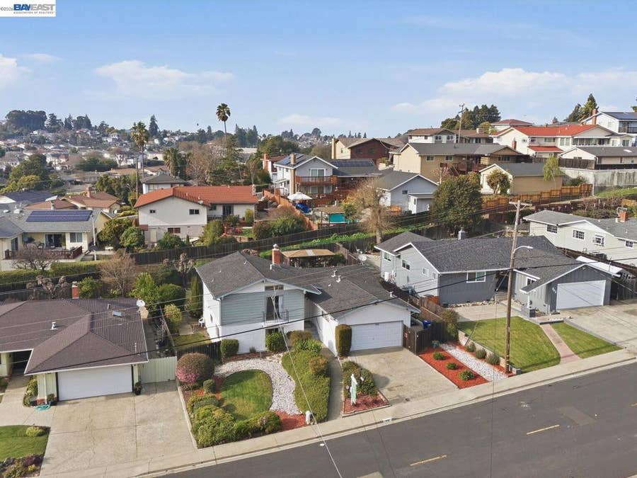 Property photo for 836 Hawthorne Dr, Rodeo, CA