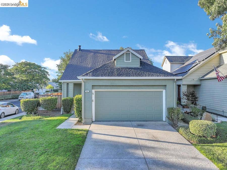 Property photo for 895 Caribou Ter, Brentwood, CA