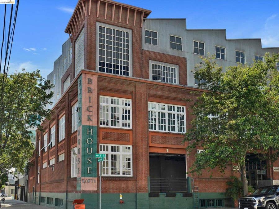 Property photo for 201 3Rd St, Oakland, CA