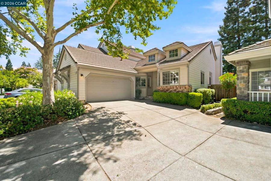 Property photo for 636 Julpun Loop, Clayton, CA