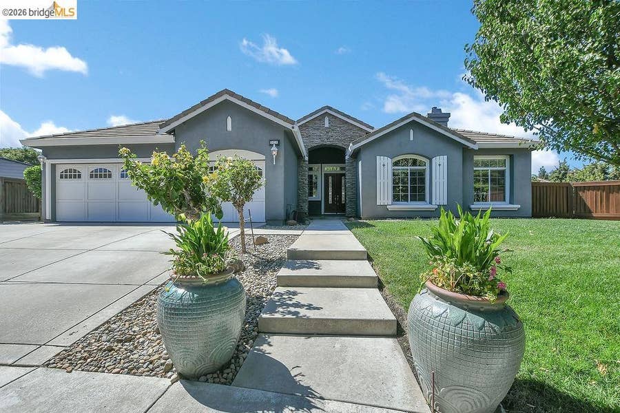Property photo for 1413 Sweetbriar Ct, Brentwood, CA