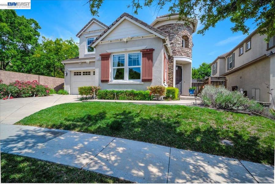 Property photo for 2560 Calabria Ct, Dublin, CA