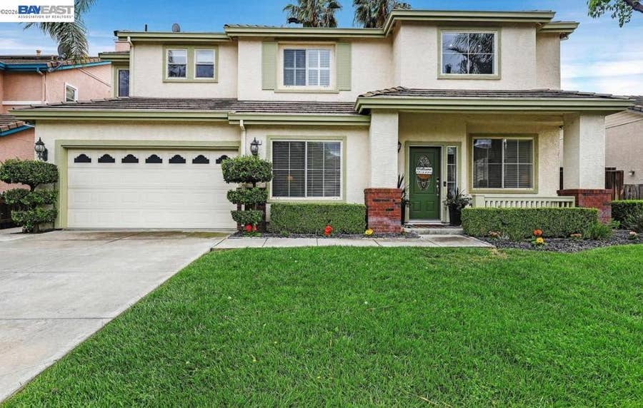 Property photo for 828 Hollowbrook Drive, Brentwood, CA