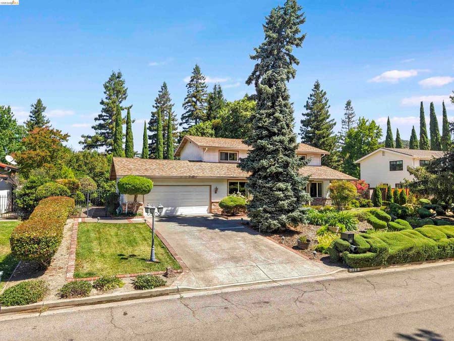 Property photo for 360 Via Palo Linda, Fairfield, CA