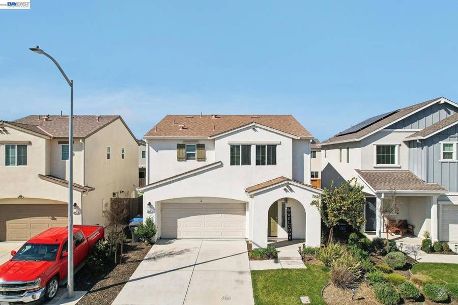 Property photo for 1449 Dorona Ln, Manteca, CA